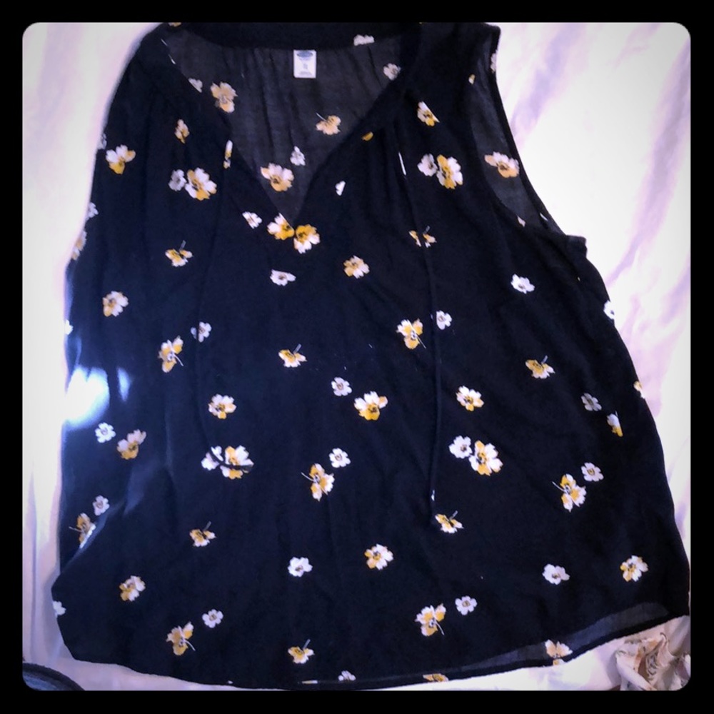 Old Navy sleeveless blouse